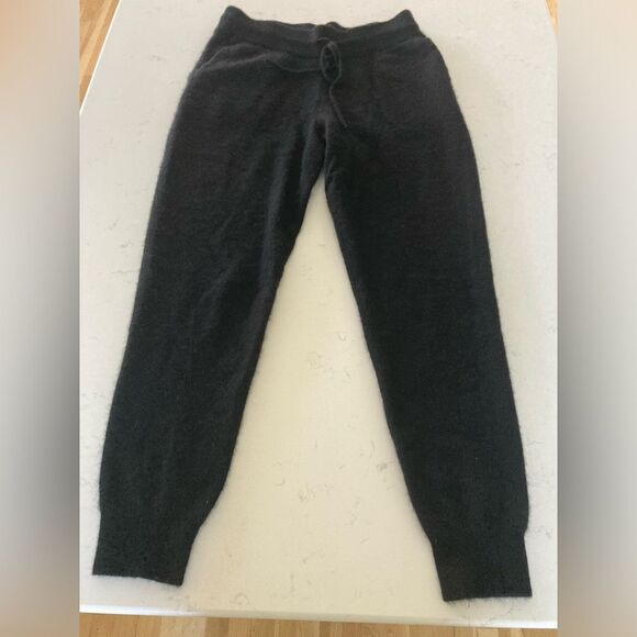 NEW Quince 100% Cashmere Black Joggers with pockets Medium - Picture 5 of 8